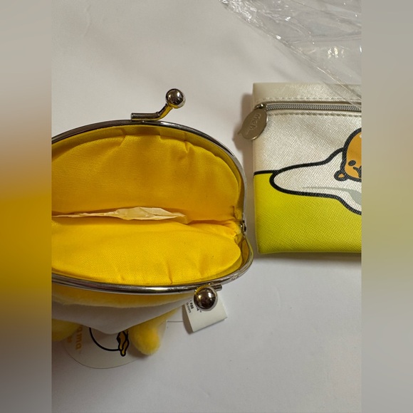 Sanrio Gudetama Yellow and White Pouch and change purse - Picture 4 of 5